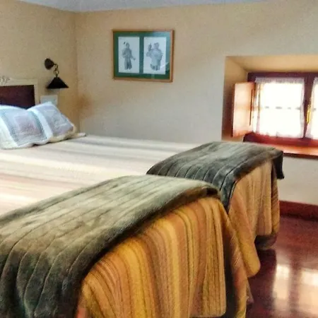 Casa Vieja Del Sastre Soto de Luiña