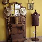 Casa Vieja Del Sastre