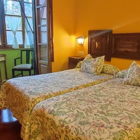Casa Vieja Del Sastre Soto de Luina