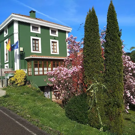 Casa Vieja Del Sastre Soto de Luiña